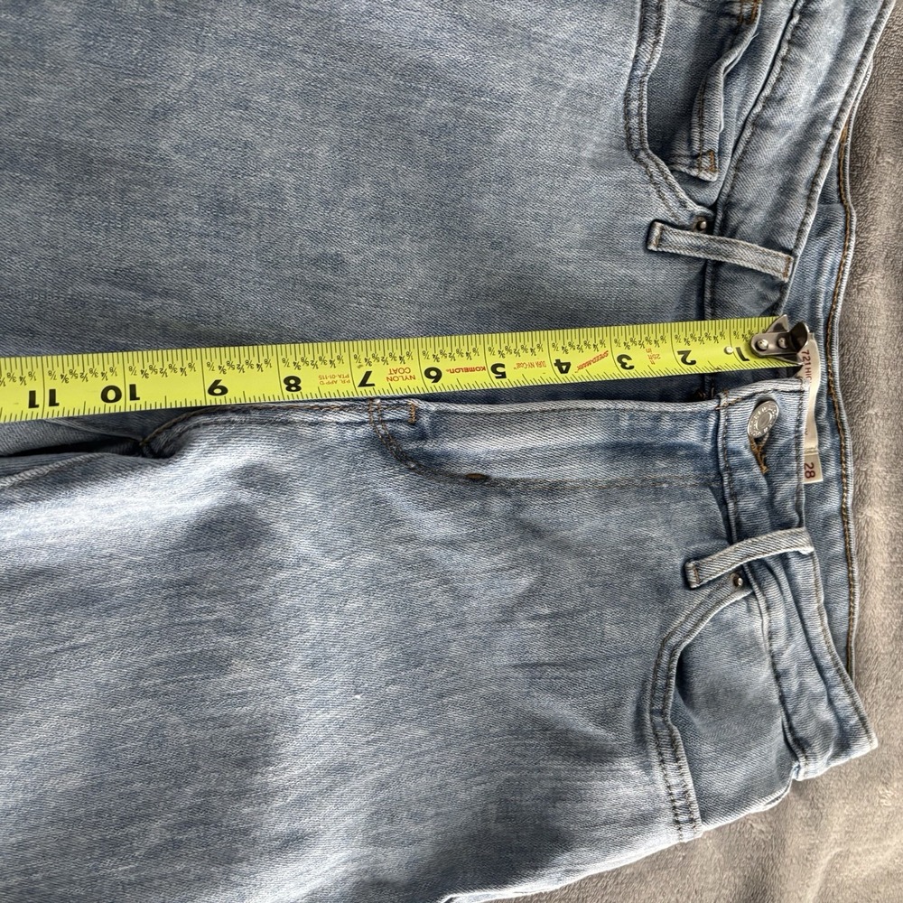 Levi's High Rise Pale Blue Denim Jeans with Red Tab - Picture 12 of 15